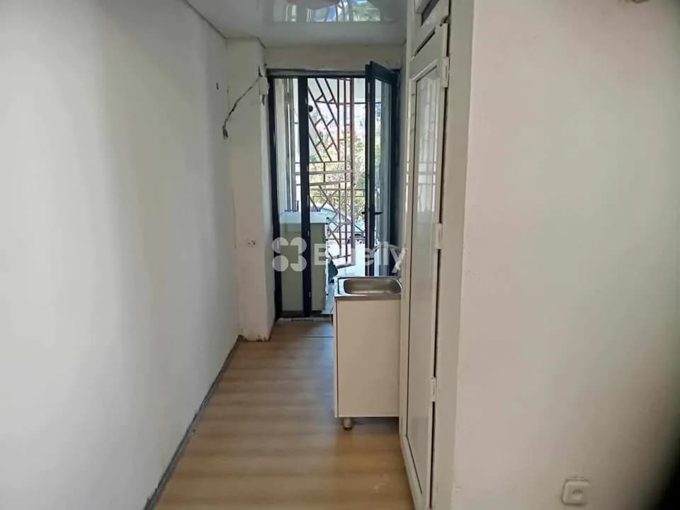 9548d5dd0839492485a51bb3146d5575