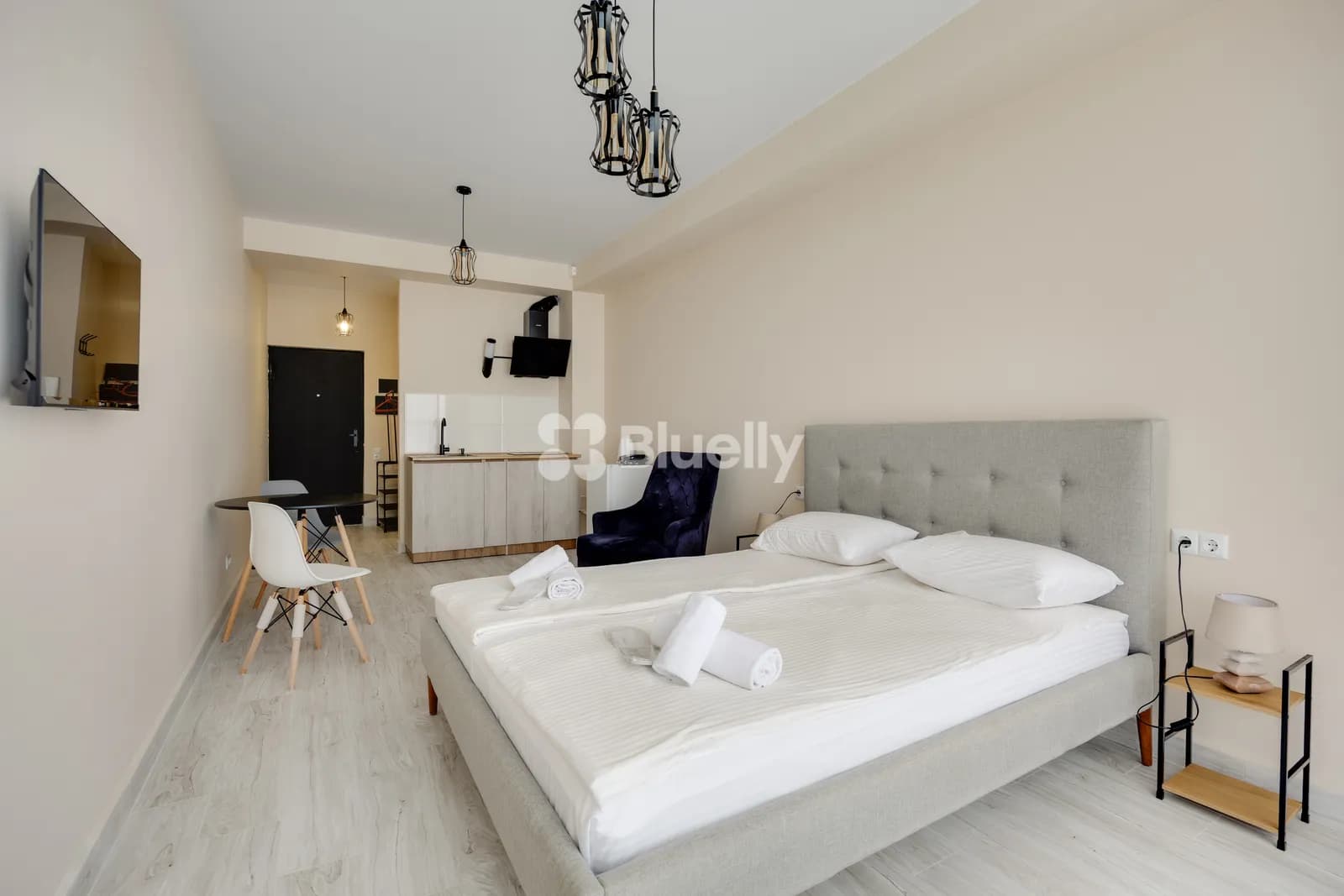 Modern Apartment in a Newly Built Building — Elegant Design & Comfort