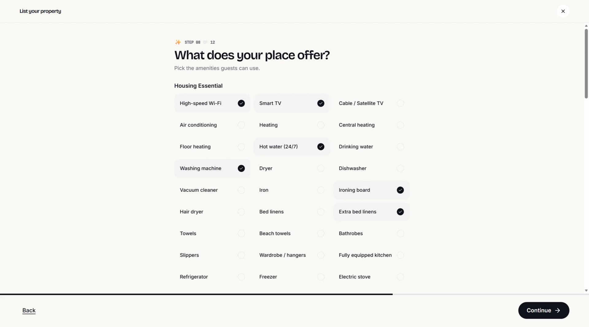 Listing wizard amenities screen with grouped checkboxes selected.